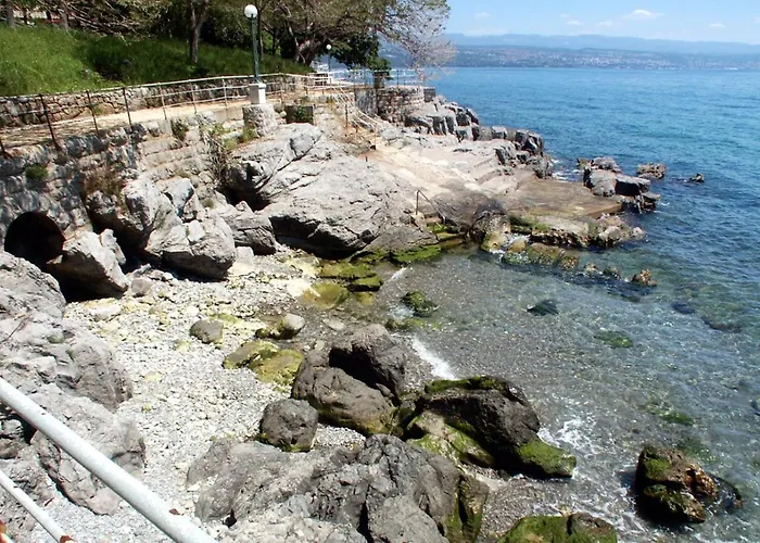 With Parking Space Opric, Opatija - 7716 شقة *