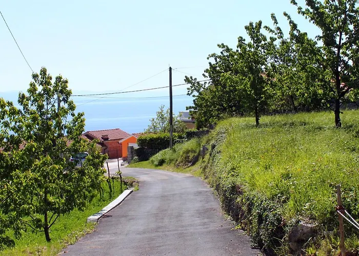 With Parking Space Opric, Opatija - 7716 Daire *