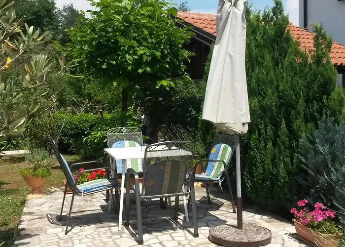 Daire With Parking Space Opric, Opatija - 7716 Lovran